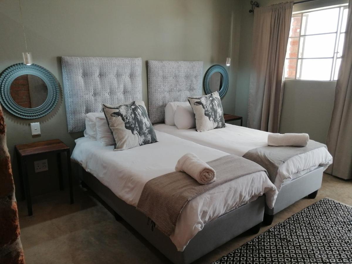 Tsumeb Theater Guesthouse Zewnętrze zdjęcie