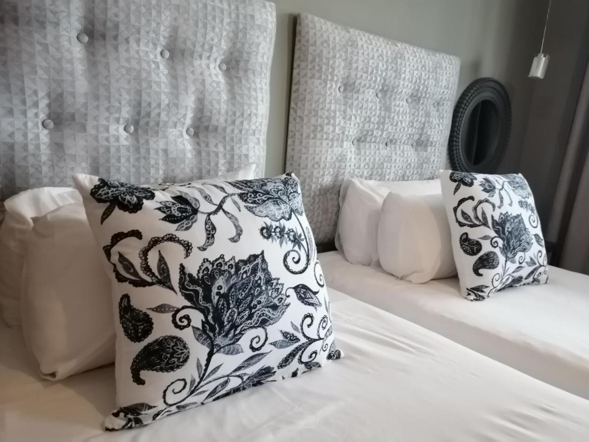 Tsumeb Theater Guesthouse Zewnętrze zdjęcie