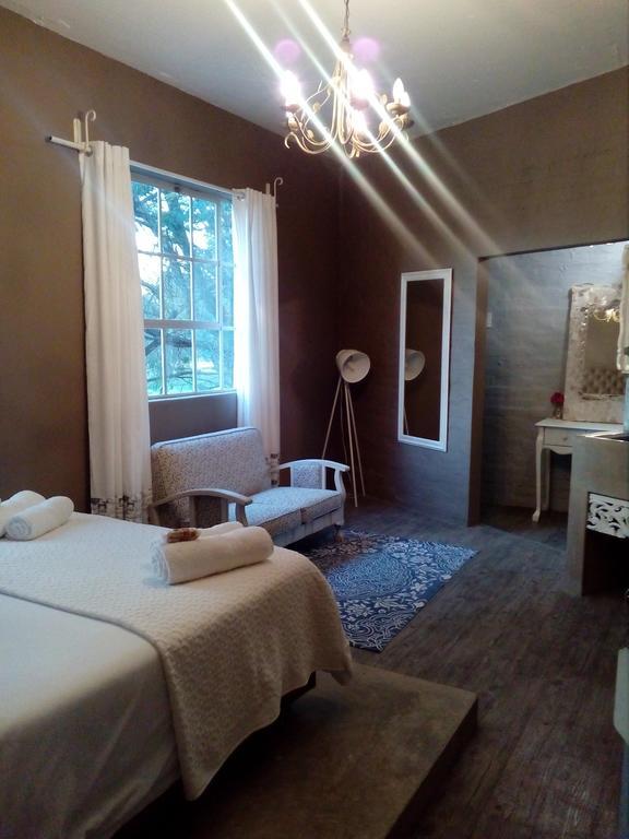 Tsumeb Theater Guesthouse Zewnętrze zdjęcie