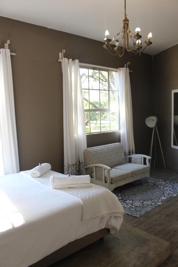 Tsumeb Theater Guesthouse Zewnętrze zdjęcie