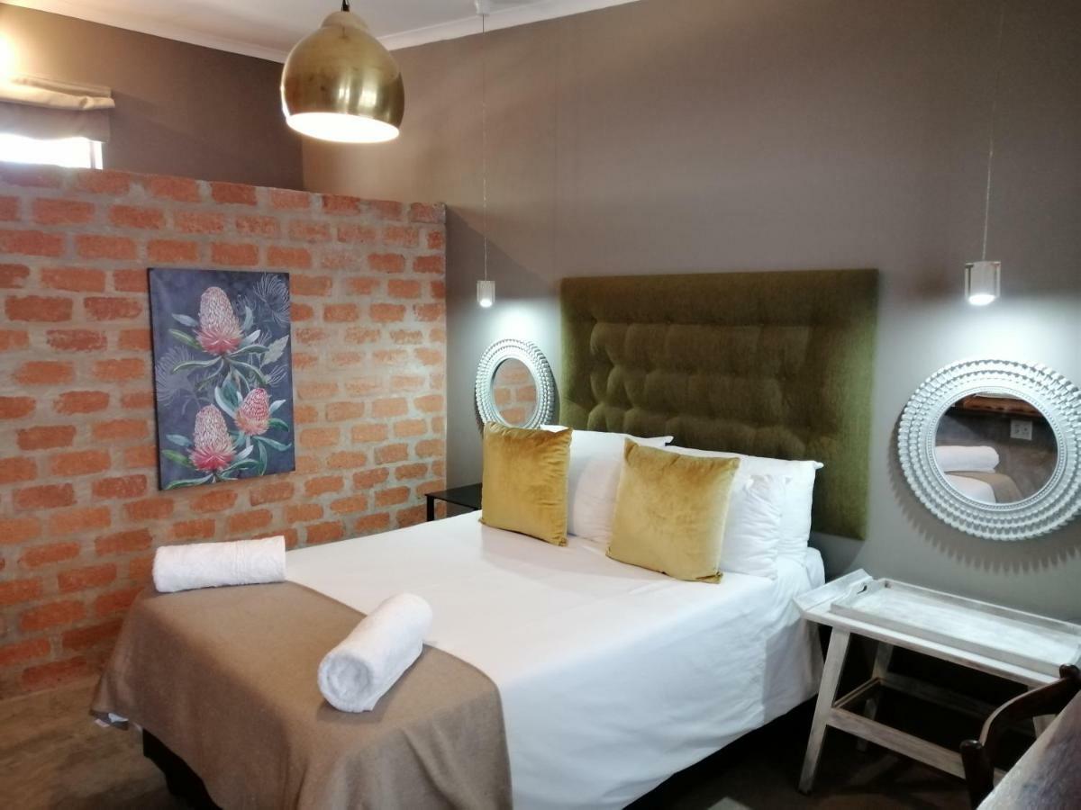 Tsumeb Theater Guesthouse Zewnętrze zdjęcie